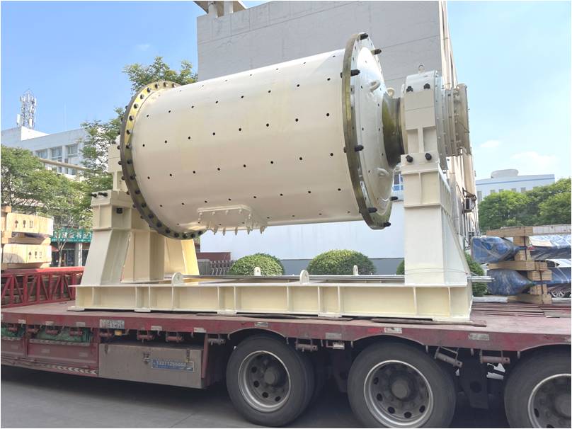 The ball mill produced for Peruvian customers began to be shipped